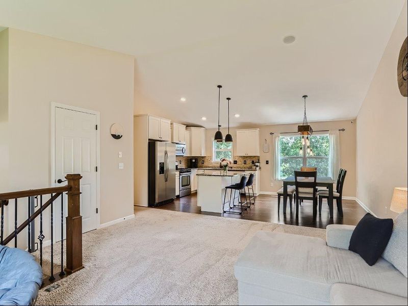 10720 190th Ave NW, Elk River, MN 55330