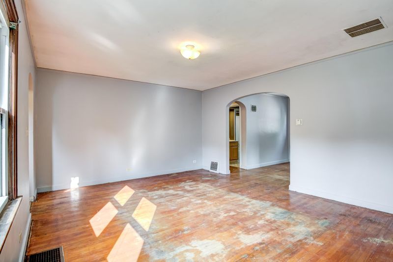 111 Catherine St, Eau Claire, WI 54703