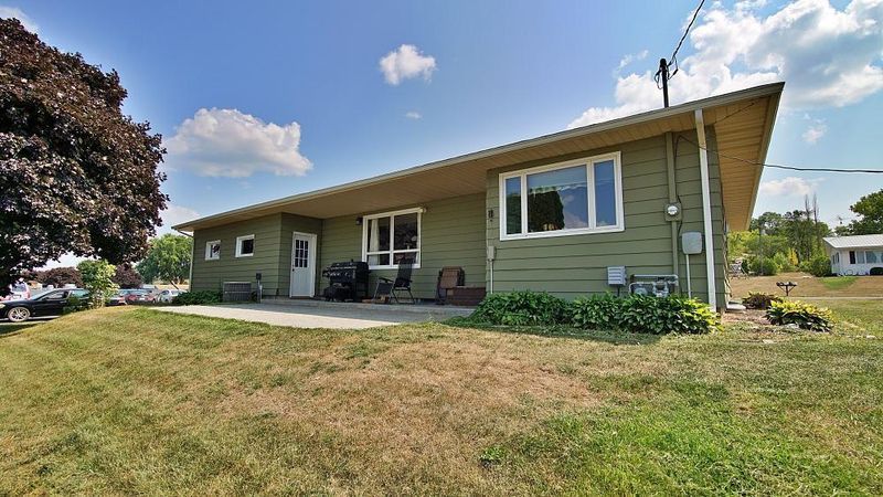 609 Fillmore Ave E, Mabel, MN 55954