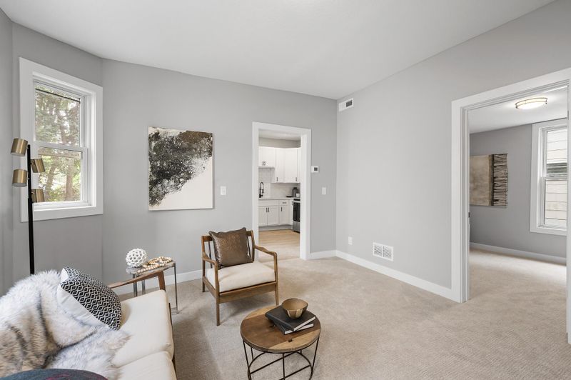 46 Front Ave, Saint Paul, MN 55117