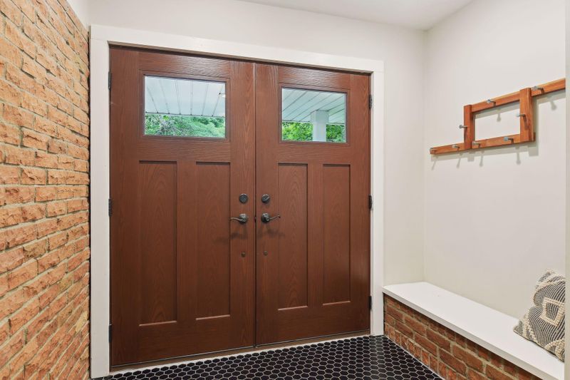 2410 Brunswick Ave N, Golden Valley, MN 55422