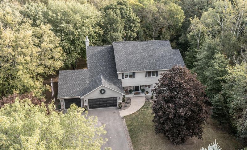 18415 Lone Oak Ct, Prior Lake, MN 55372