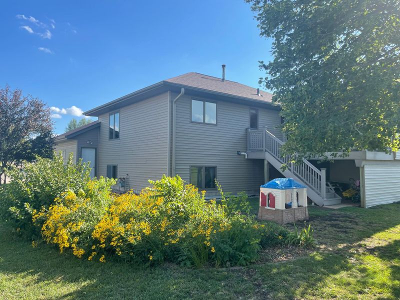15 Skyview Ln, Morris, MN 56267