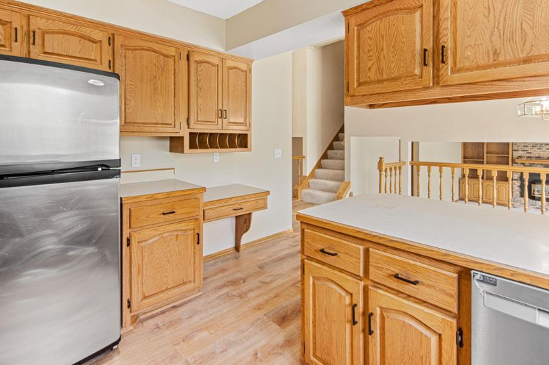 8624 Penn Ave N, Brooklyn Park, MN 55443