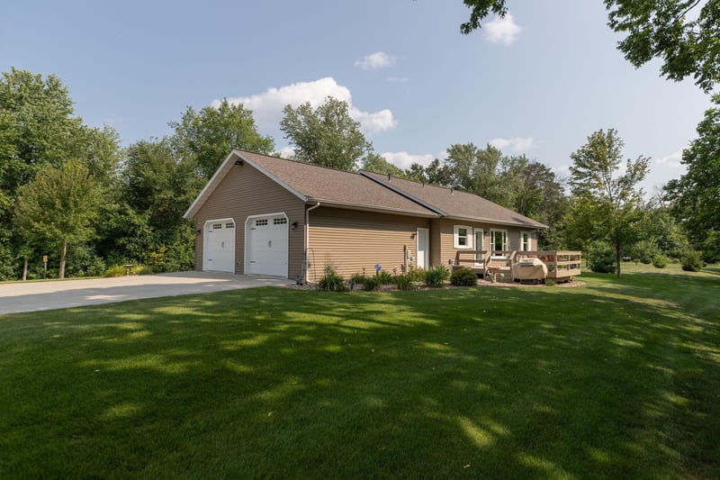 14363 647th St, Wabasha, MN 55981