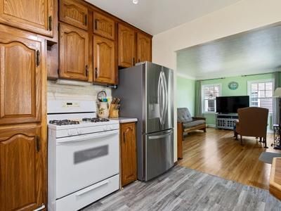 1944 Montana Ave E, Saint Paul, MN 55119