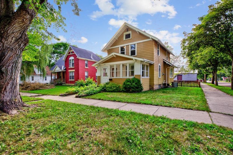1428 N 5th St, Mankato, MN 56001