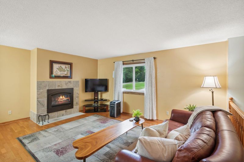 5810 Covington Ln, Minnetonka, MN 55345