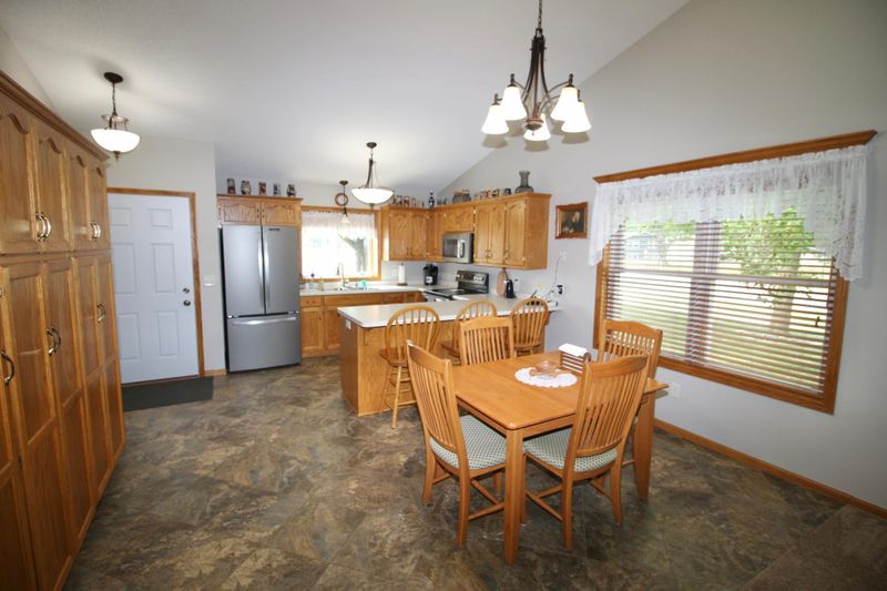4 Willow Creek Dr, Waite Park, MN 56387