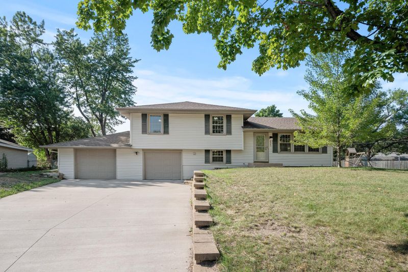 2945 114th Ln NW, Coon Rapids, MN 55433