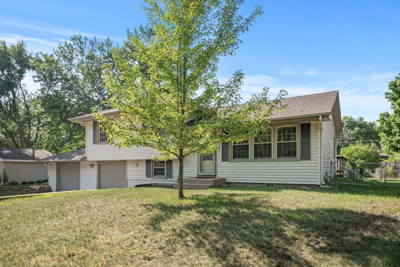 2945 114th Ln NW, Coon Rapids, MN 55433