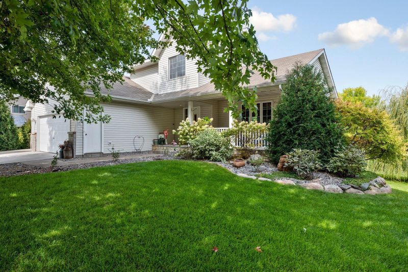 12290 Walnut Dr, Rogers, MN 55374