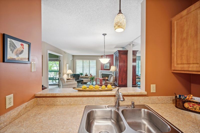 7606 York Ave S #7202, Edina, MN 55435