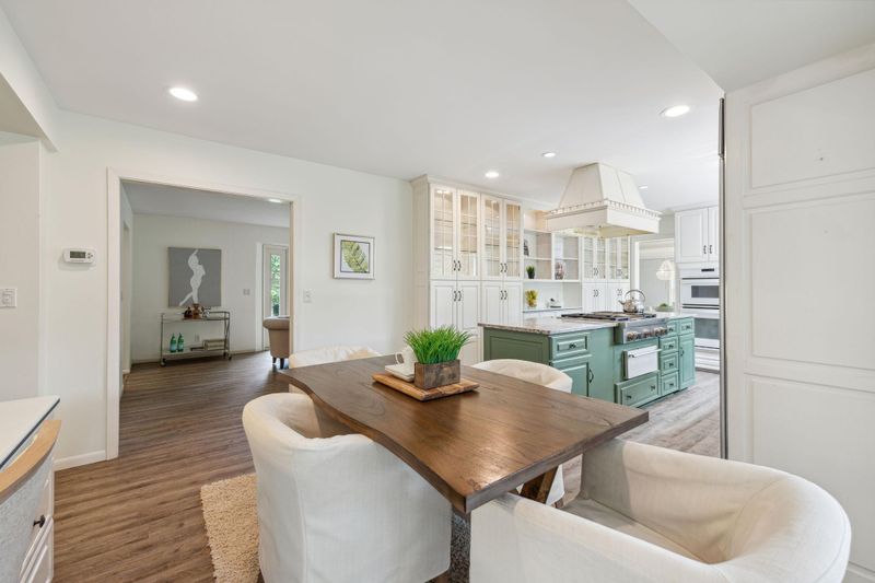 5415 Interlachen Blvd, Edina, MN 55436