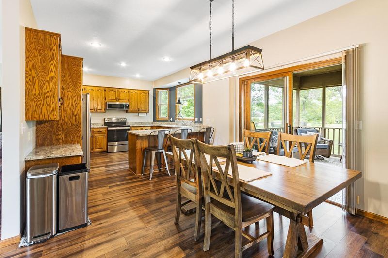 376 Jansen Ave NE, Hanover, MN 55341