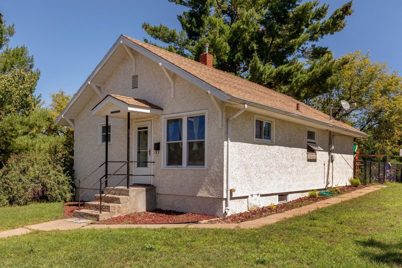 1115 Broadway St, Brainerd, MN 56401