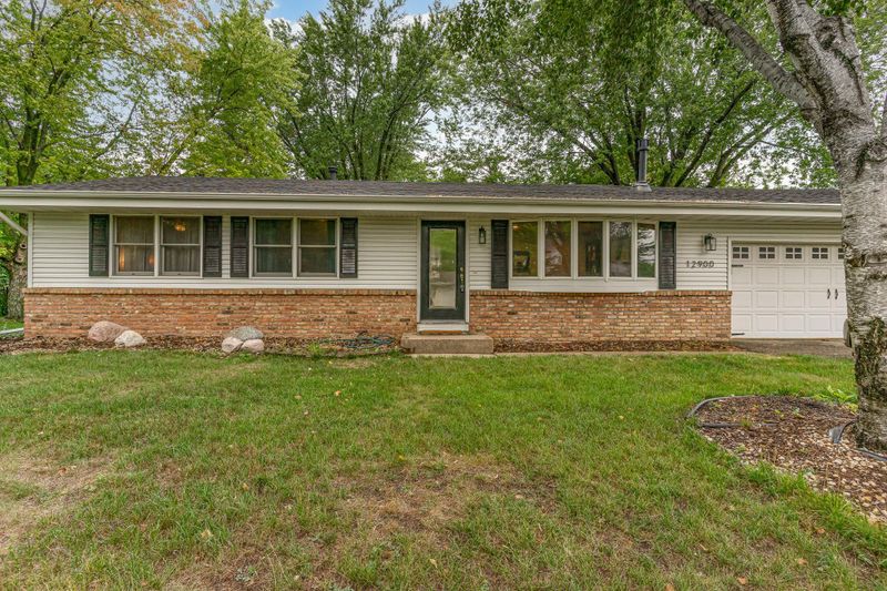 12900 1st Ave S, Burnsville, MN 55337