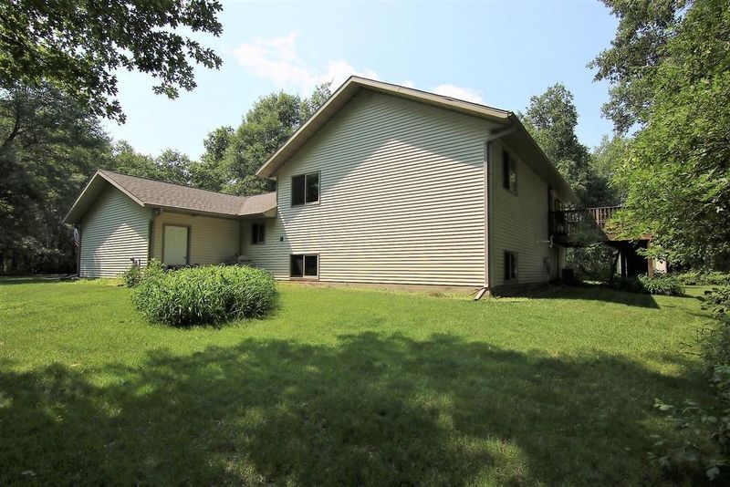 7420 Upper Roy Lake Rd, Nisswa, MN 56468