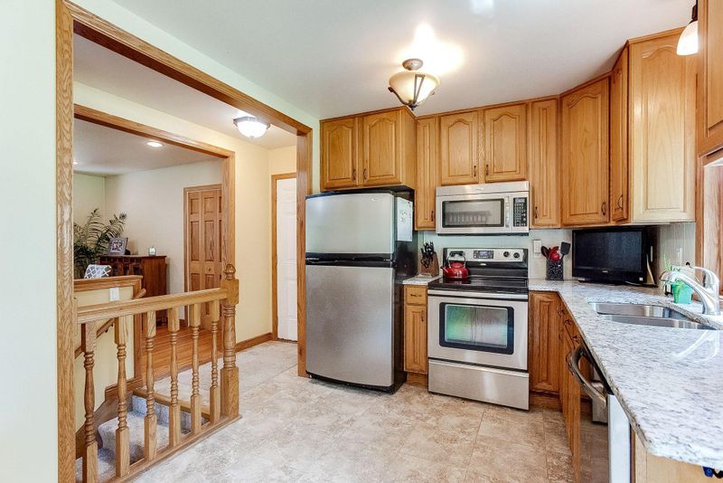 2177 Lilac Ln, White Bear Lake, MN 55110