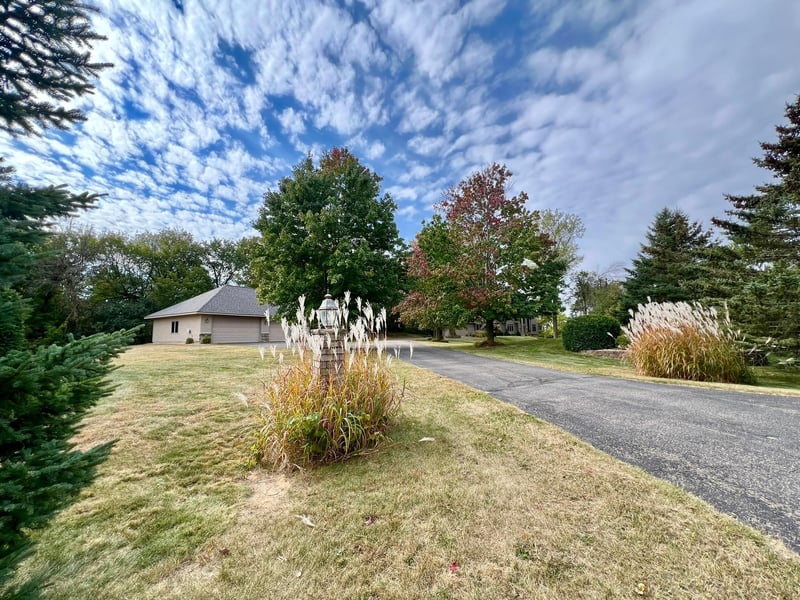 3365 Wild Turkey Rd, Red Wing, MN 55066