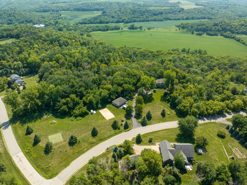 3365 Wild Turkey Rd, Red Wing, MN 55066
