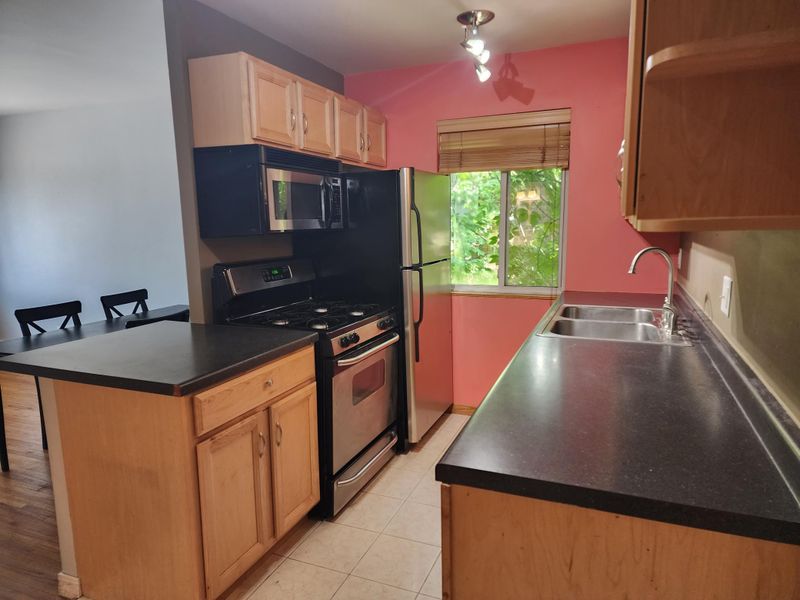 2112 Garfield Ave #13, Minneapolis, MN 55405
