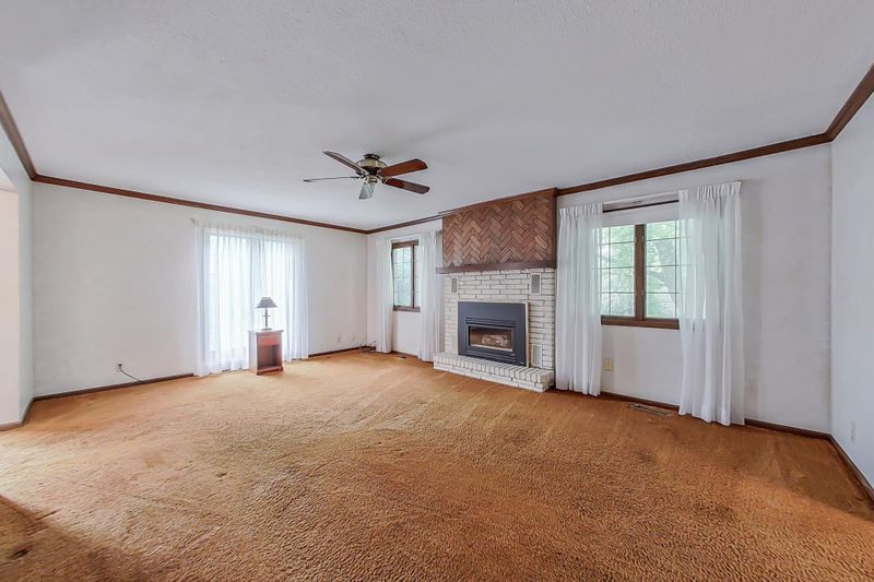 1997 White Bridge Rd NE, Rochester, MN 55906