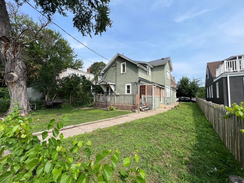 798 Jenks Ave, Saint Paul, MN 55106