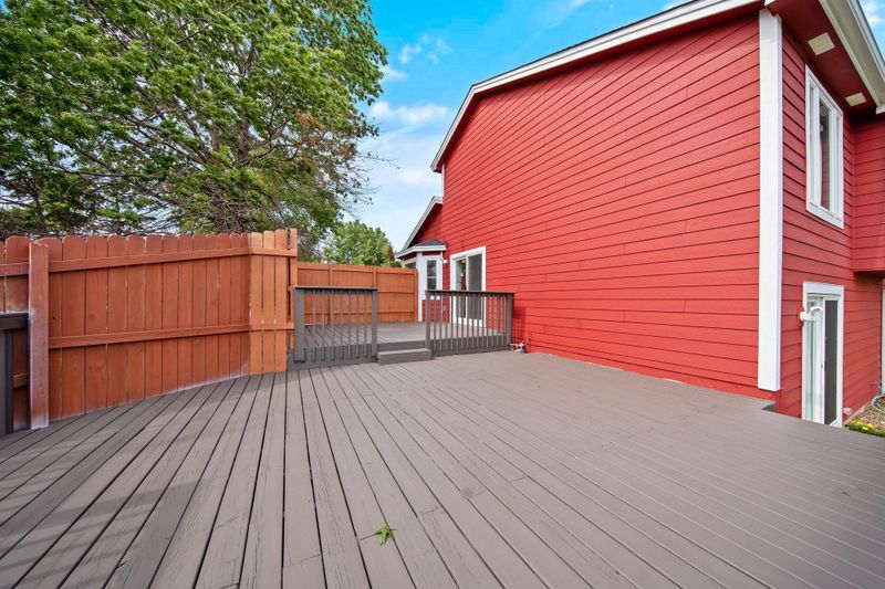 7394 Upper 157th St W, Apple Valley, MN 55124