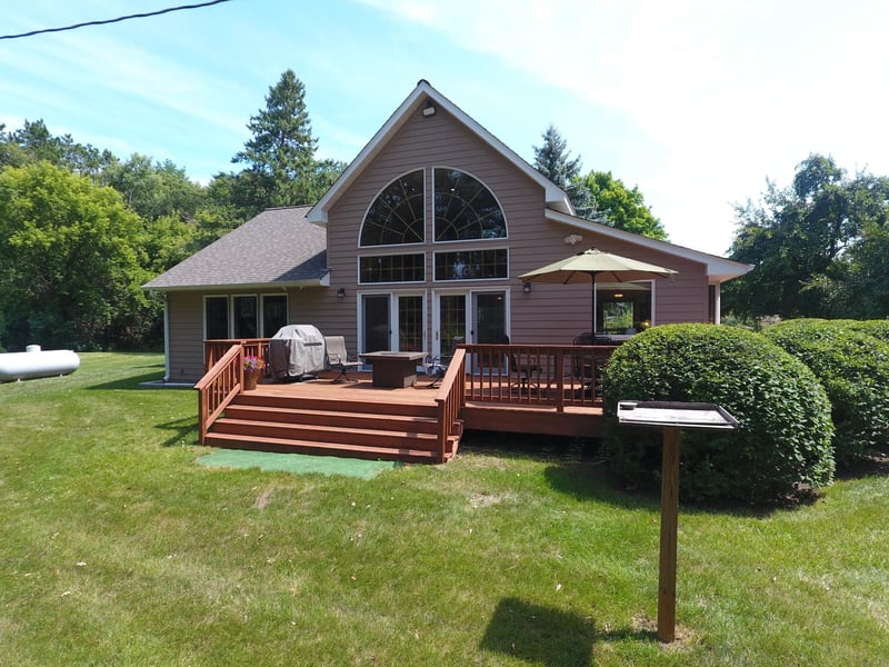 1550 357th Ave NE, Cambridge, MN 55008