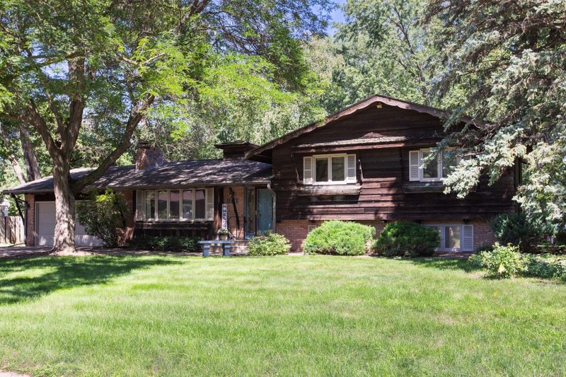 1701 Innsbruck Pw, Columbia Heights, MN 55421