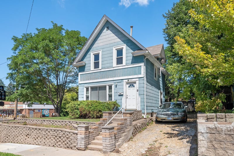 107 Annapolis St E, Saint Paul, MN 55118