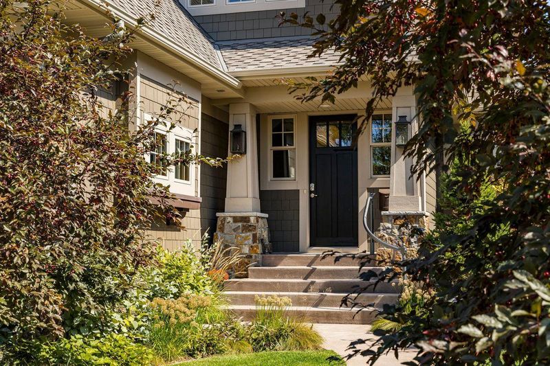 5101 Halifax Ave S, Edina, MN 55424
