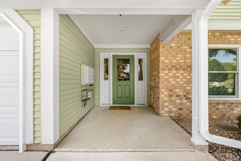 5133 Balmoral Ln, Bloomington, MN 55437