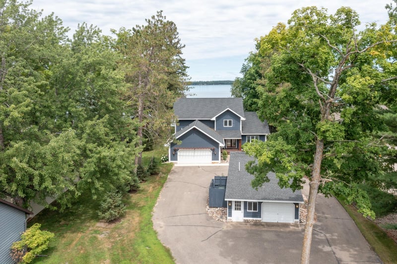 5230 Ojibwa Rd, Brainerd, MN 56401