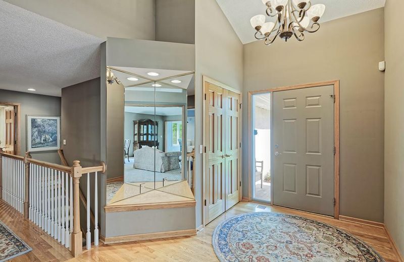 5631 Portland Ave, White Bear Lake, MN 55110