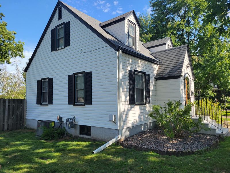 124 Cypress St S, Cambridge, MN 55008