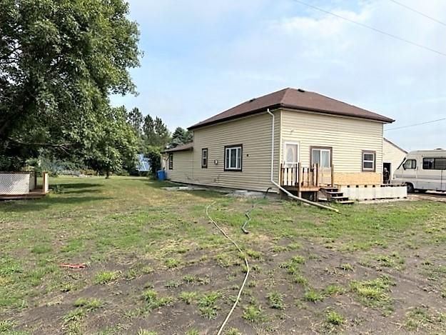 3452 180th St, Dawson, MN 56232