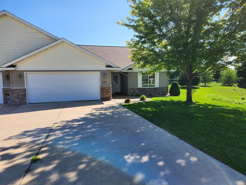 140 Quail Pa, Mankato, MN 56001