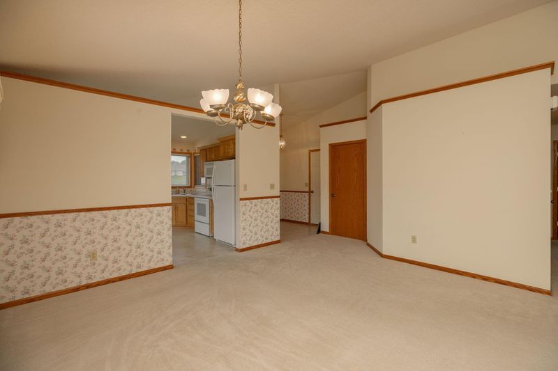 2345 Pinewood Rd SE, Rochester, MN 55904