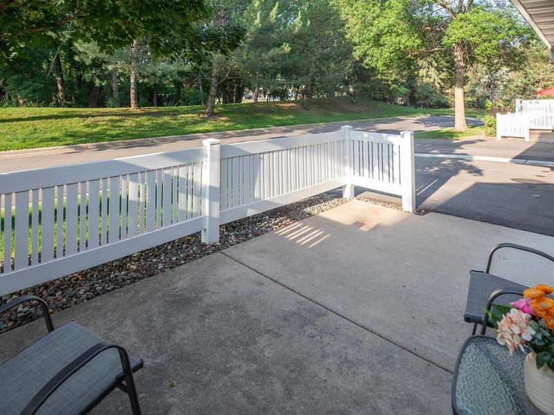 13881 Erwin Ct, Eden Prairie, MN 55344