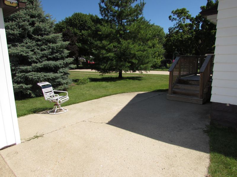 121 Winnebago Ave, Fairmont, MN 56031