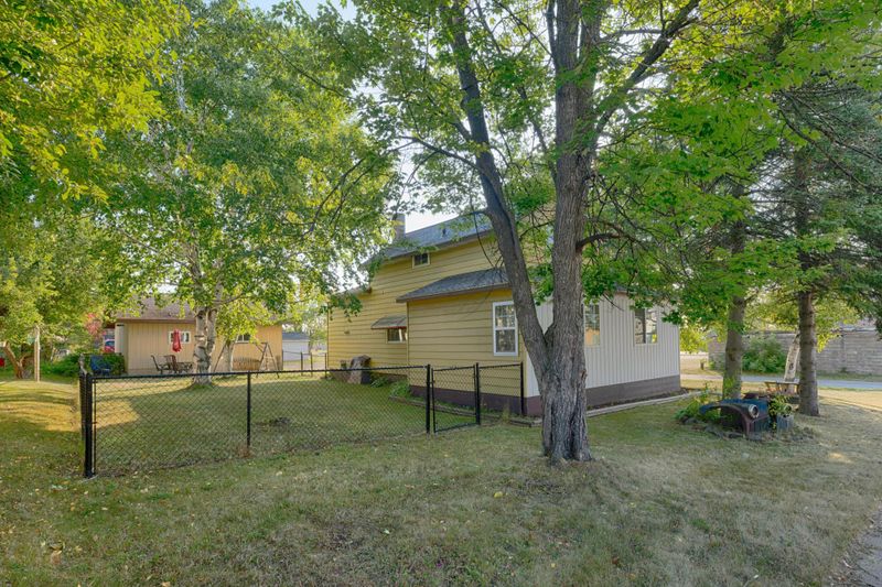 104 Indiana Ave W, Gilbert, MN 55741