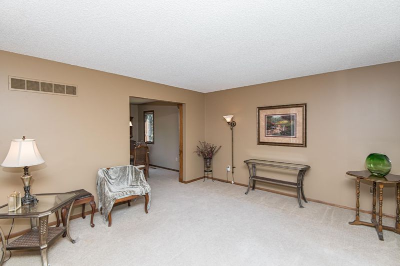 1417 Northern Heights Dr NE, Rochester, MN 55906