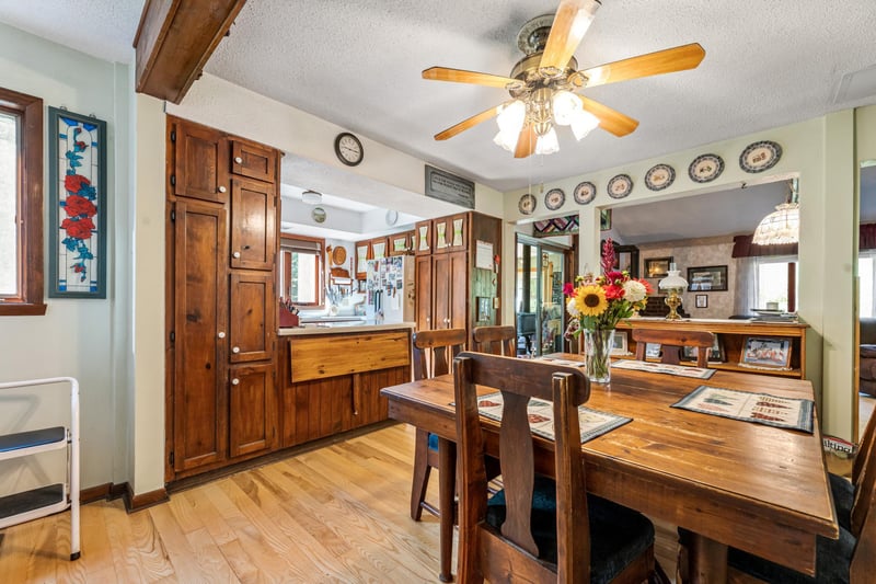 33189 Lanes Valley Rd, La Crescent, MN 55947
