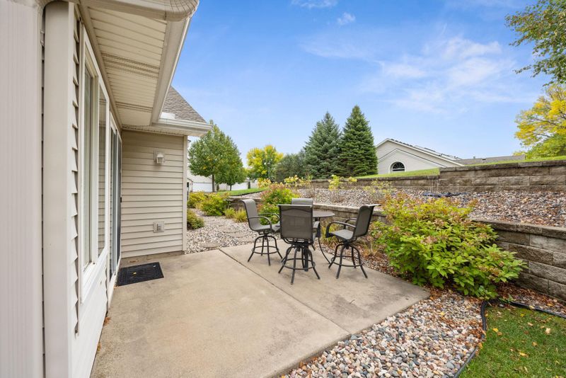 6458 Brook Ln, Savage, MN 55378