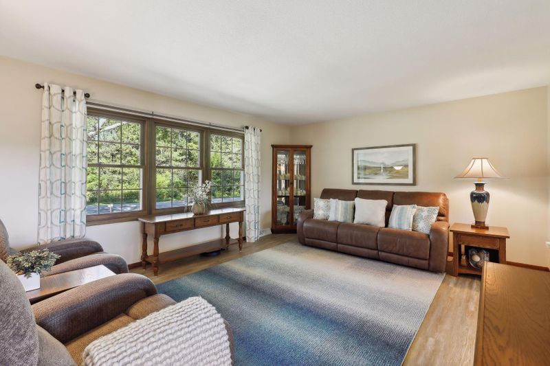22090 Berring Ave, Farmington, MN 55024