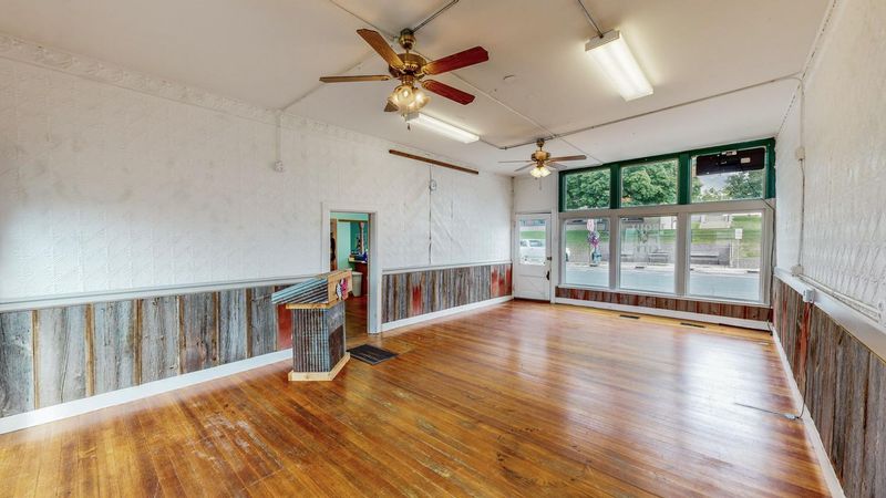 104 Main St SW, Preston, MN 55965