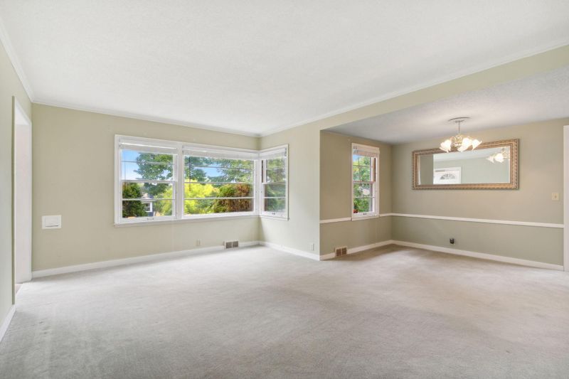 3456 Abbott Ave N, Robbinsdale, MN 55422