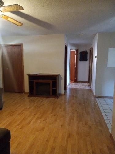 409 6th St SW, Chisholm, MN 55719